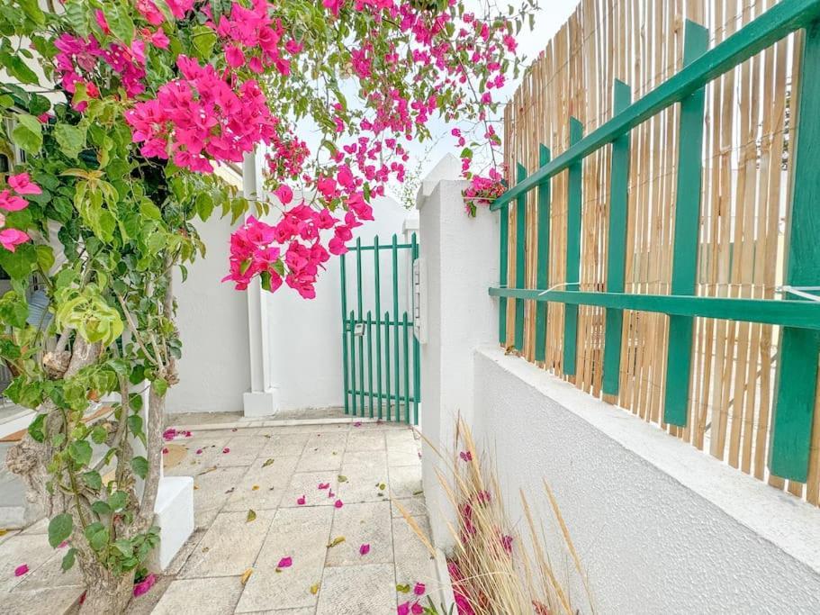 Costa Inn Beach House With Pool By Homeful Homes Costa de Caparica Exteriör bild