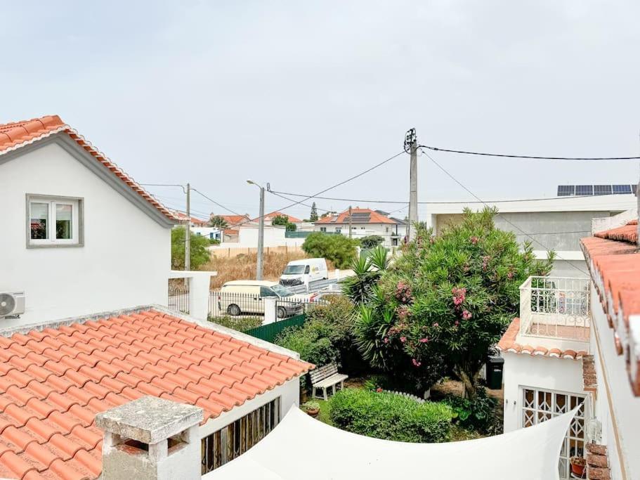 Costa Inn Beach House With Pool By Homeful Homes Costa de Caparica Exteriör bild