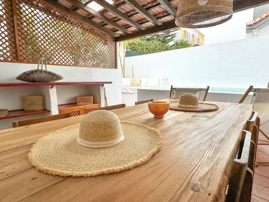 Costa Inn Beach House With Pool By Homeful Homes Costa de Caparica Exteriör bild