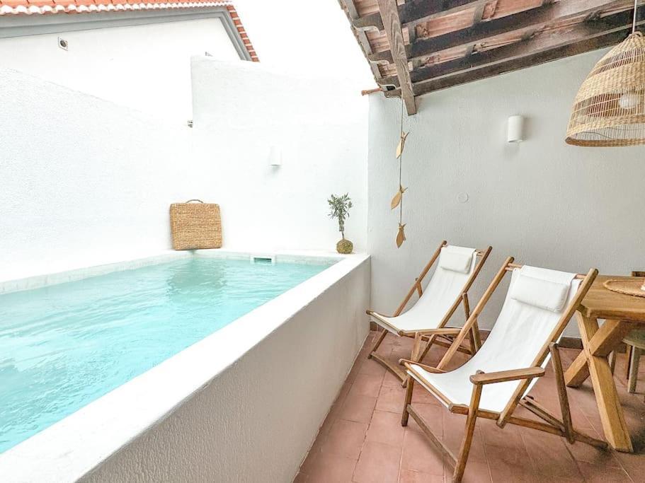 Costa Inn Beach House With Pool By Homeful Homes Costa de Caparica Exteriör bild
